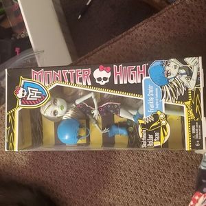 Monster high skultimate roller maze Frankie stein doll